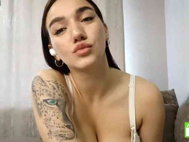 NeldaLecompte webcam