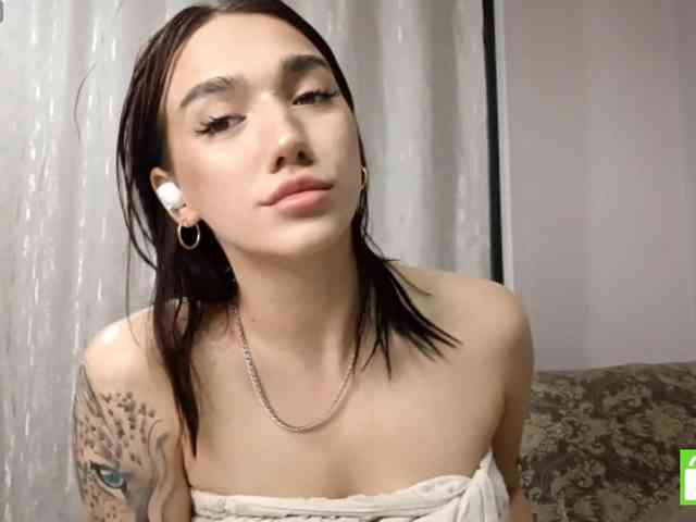 NeldaLecompte webcam