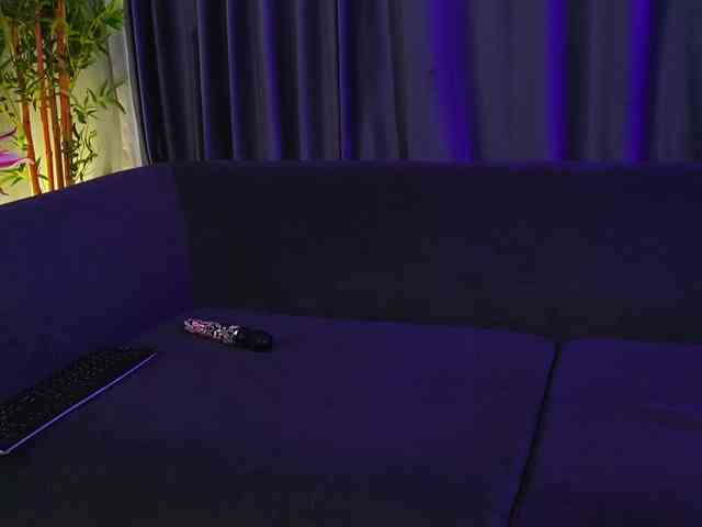 NeldaLecompte webcam