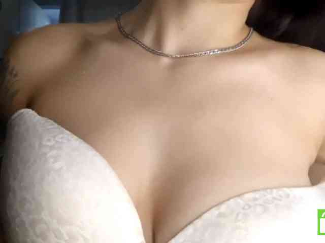 NeldaLecompte webcam