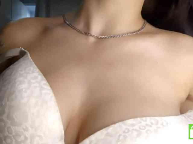 NeldaLecompte webcam