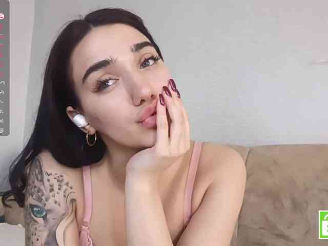 NeldaLecompte webcam