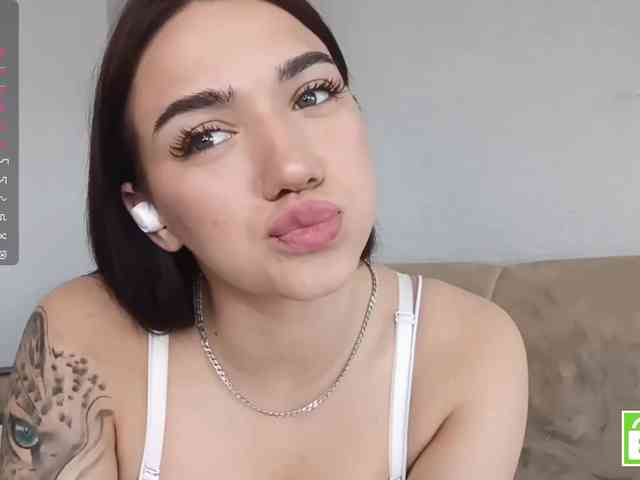 NeldaLecompte webcam