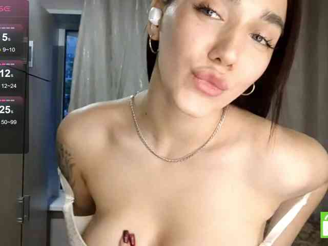 NeldaLecompte webcam