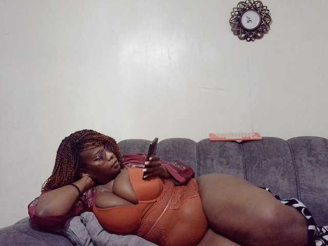 africangoddess live cam on BongaCams