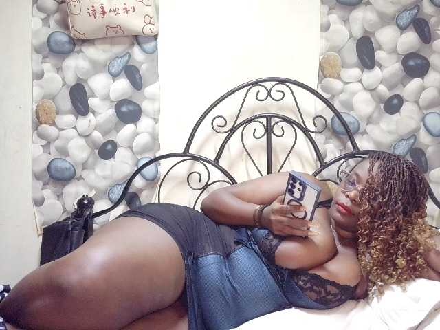 africangoddess live cam on BongaCams