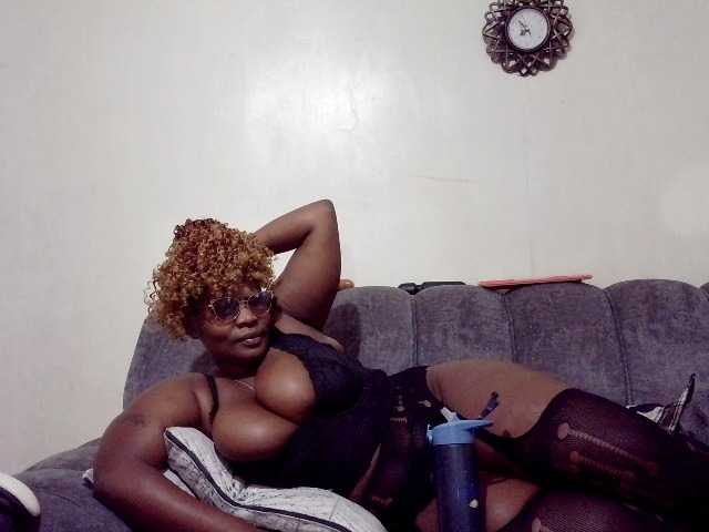 africangoddess live cam on BongaCams