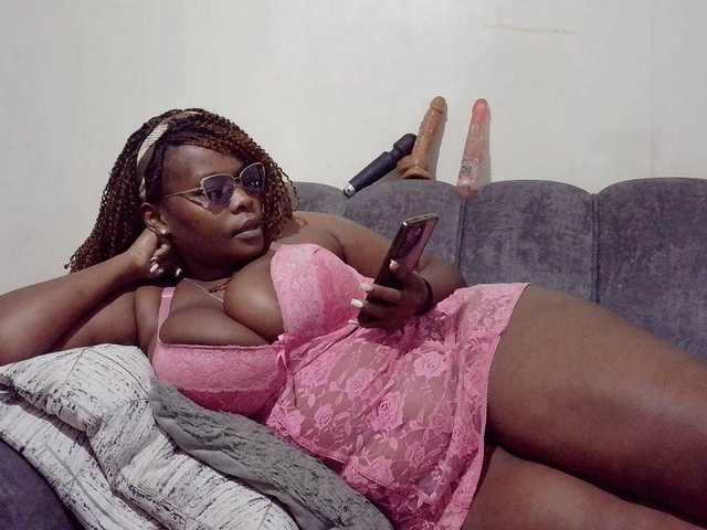 africangoddess live cam on BongaCams