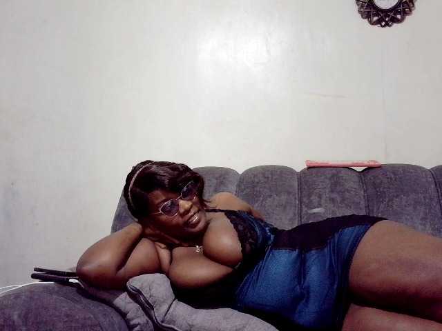 africangoddess live cam on BongaCams