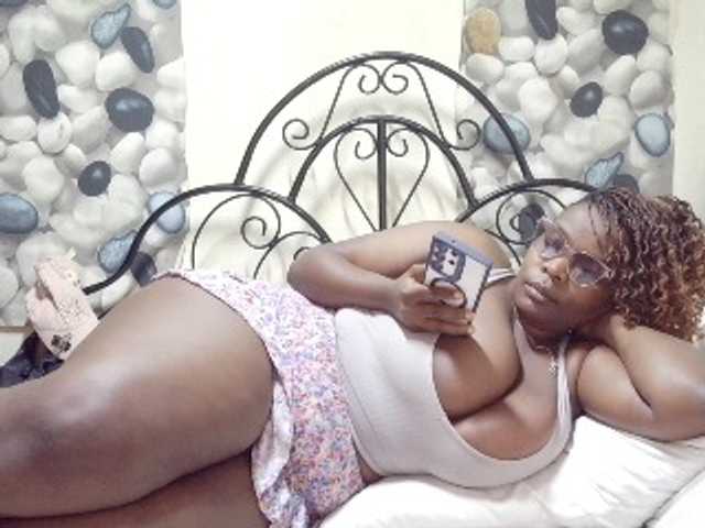 africangoddess live cam on BongaCams