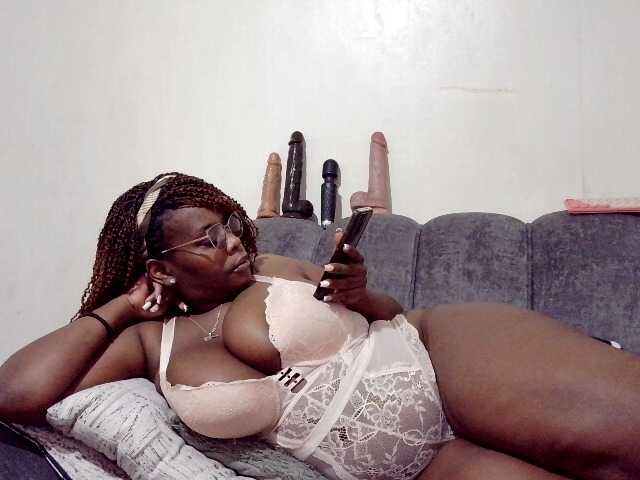 africangoddess live cam on BongaCams