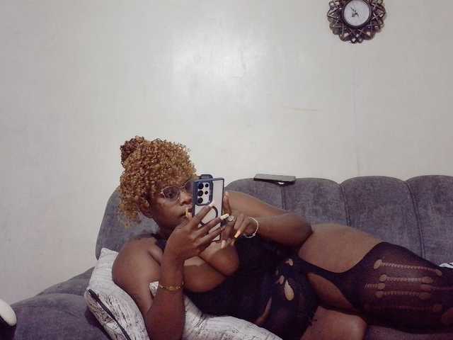 africangoddess live cam on BongaCams