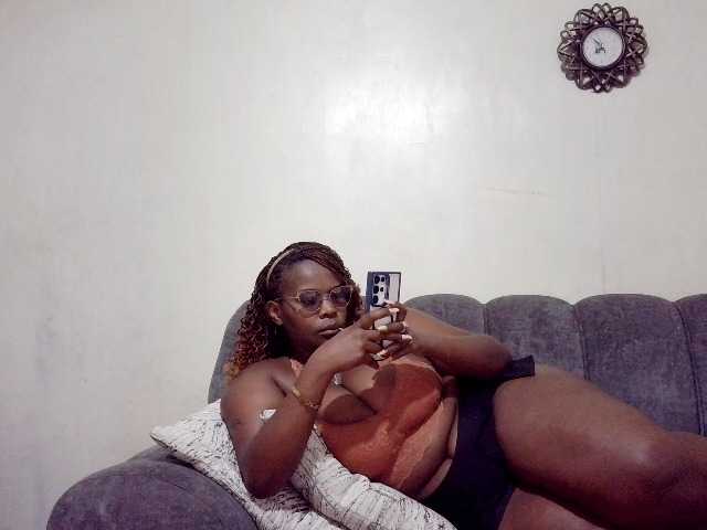 africangoddess live cam on BongaCams