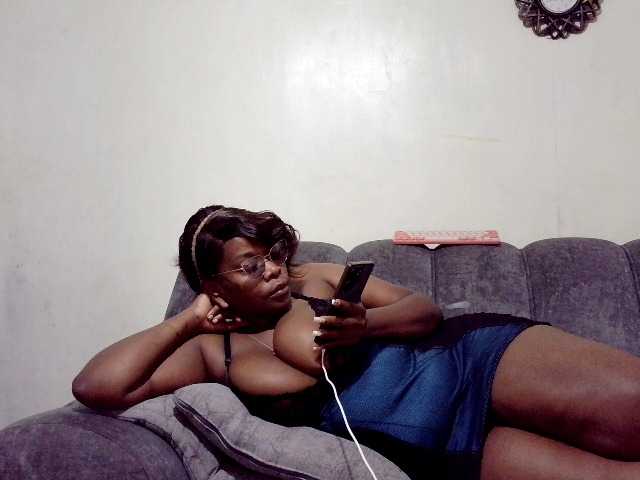 africangoddess live cam on BongaCams