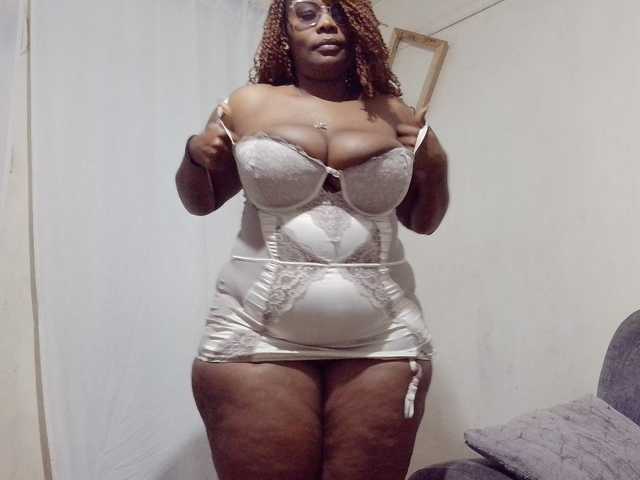 africangoddess live cam on BongaCams