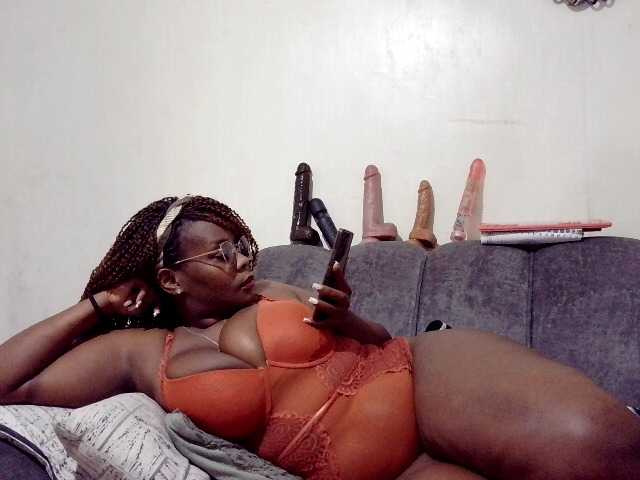 africangoddess live cam on BongaCams