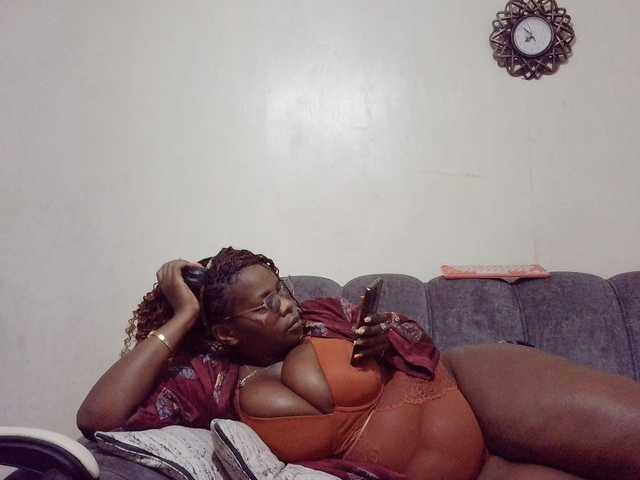 africangoddess live cam on BongaCams