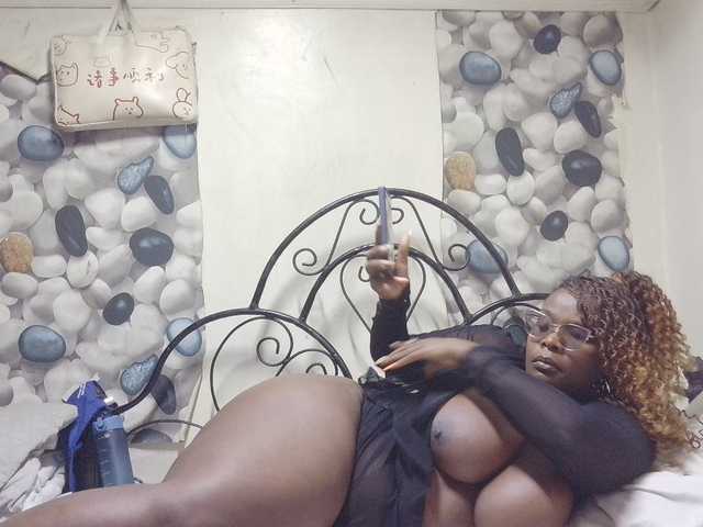 africangoddess live cam on BongaCams