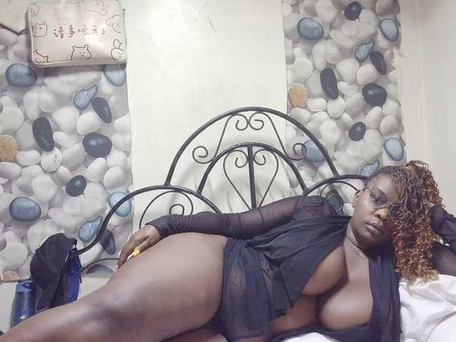 africangoddess live cam on BongaCams
