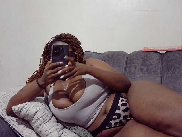 africangoddess live cam on BongaCams