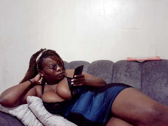 africangoddess live cam on BongaCams