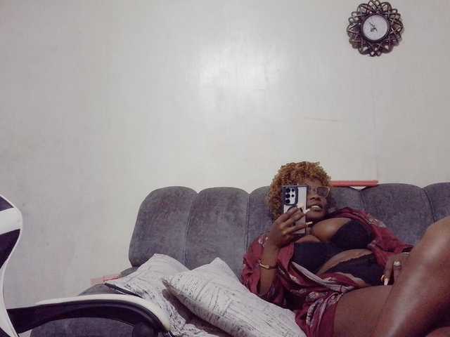 africangoddess live cam on BongaCams