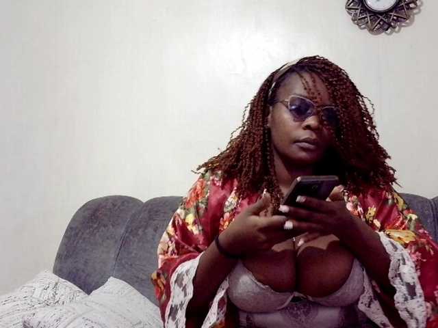 africangoddess live cam on BongaCams