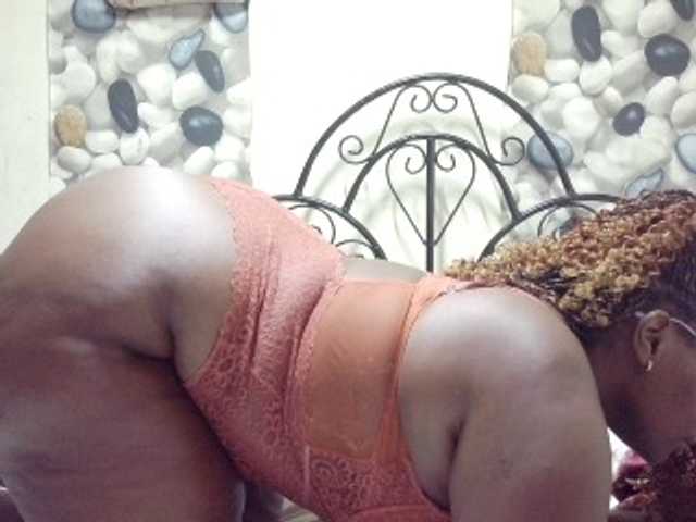 africangoddess live cam on BongaCams