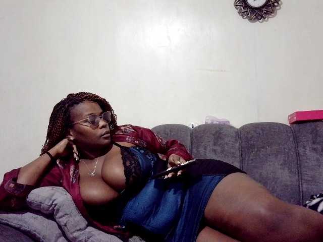 africangoddess live cam on BongaCams