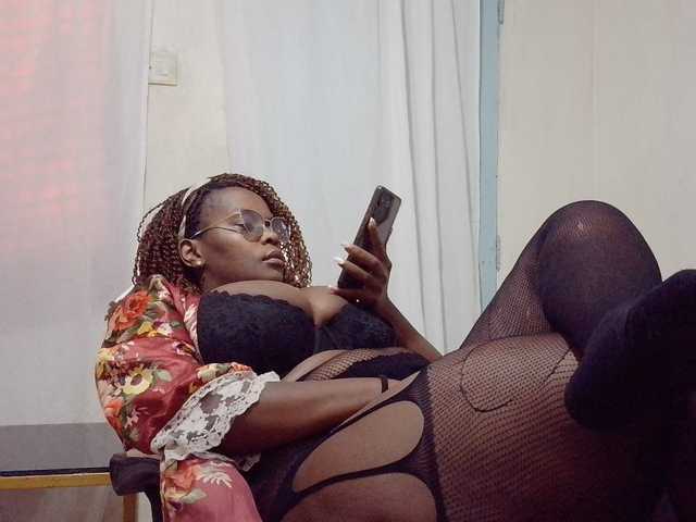africangoddess live cam on BongaCams