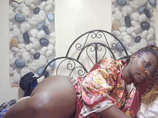 africangoddess live cam on BongaCams