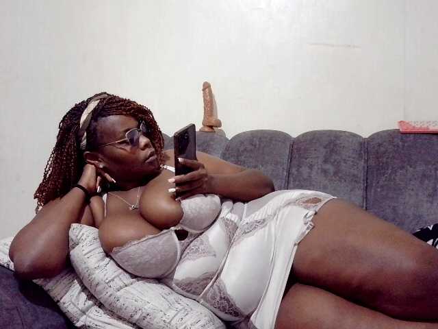 africangoddess live cam on BongaCams