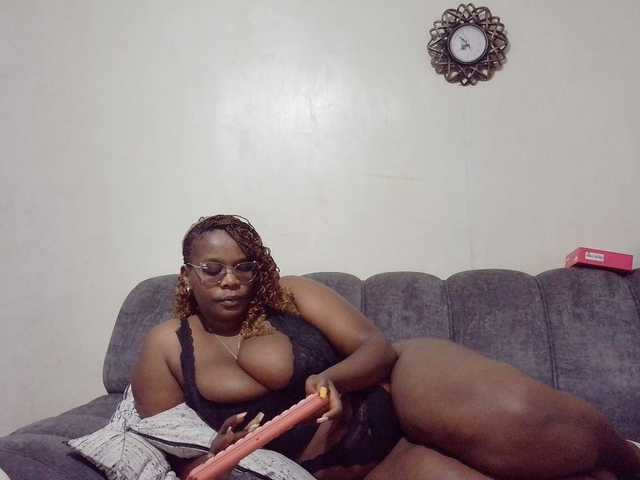 africangoddess live cam on BongaCams
