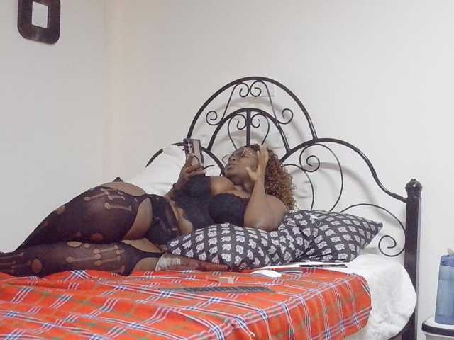 africangoddess live cam preview