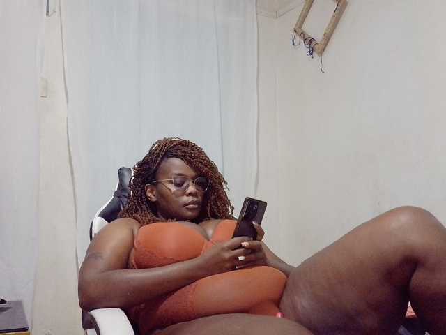 africangoddess live cam on BongaCams