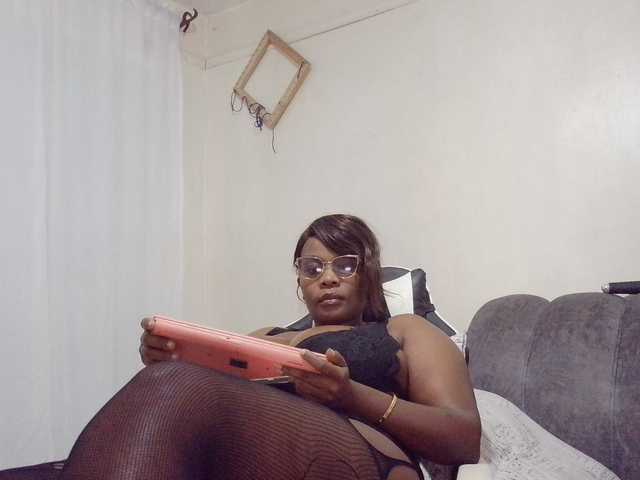 africangoddess live cam on BongaCams