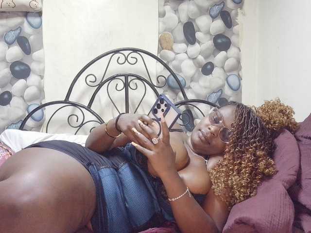 africangoddess live cam on BongaCams