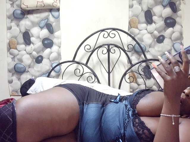 africangoddess live cam on BongaCams