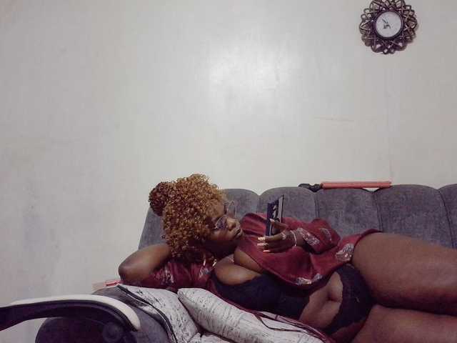 africangoddess live cam on BongaCams