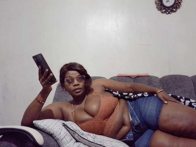 africangoddess live cam on BongaCams
