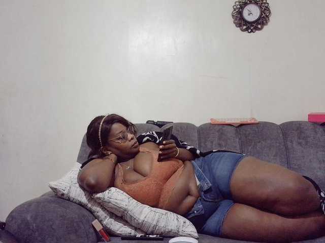 africangoddess live cam on BongaCams