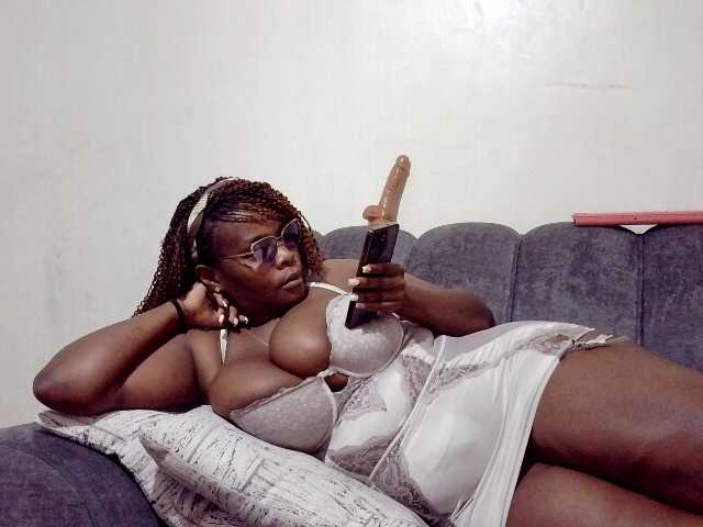 africangoddess live cam on BongaCams