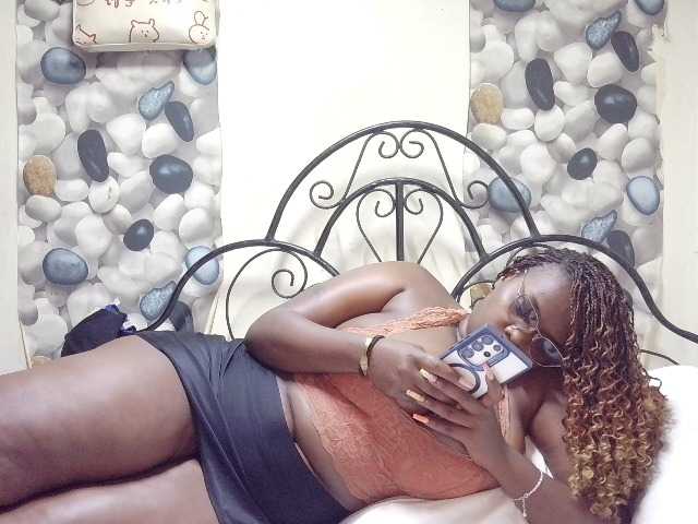 africangoddess live cam on BongaCams