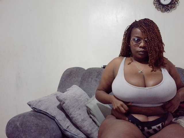 africangoddess live cam on BongaCams