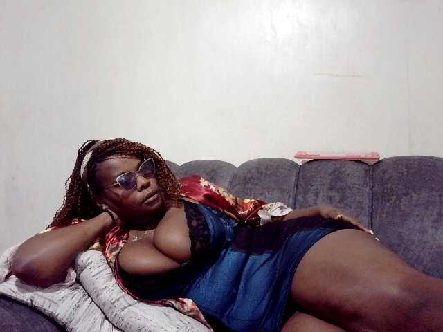africangoddess live cam on BongaCams