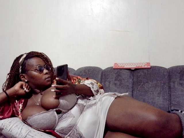 africangoddess live cam on BongaCams