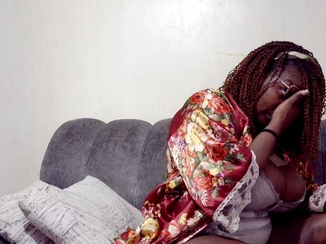 africangoddess live cam on BongaCams