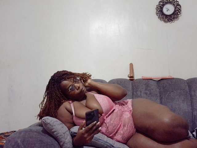 africangoddess live cam on BongaCams