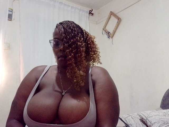 africangoddess live cam on BongaCams