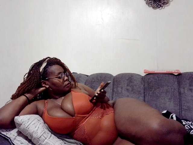 africangoddess live cam on BongaCams